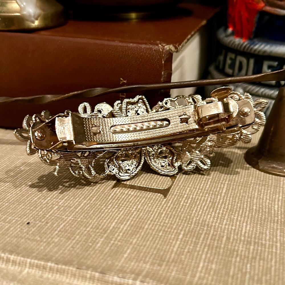 Vintage-Style Floral Filigree Barrette - Picture 4 of 6